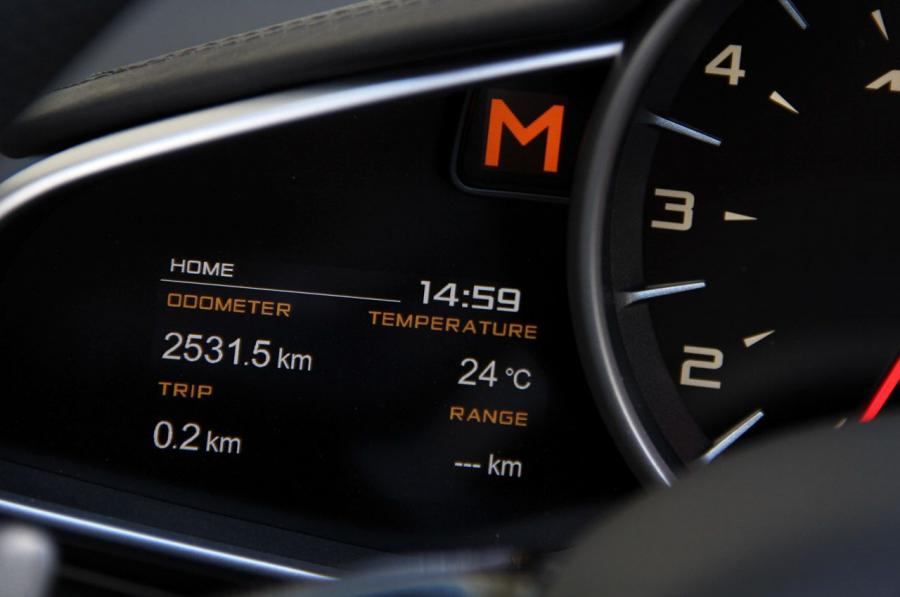  McLaren MP4-12C Spyder 2012 года  (фото 176 из 270)